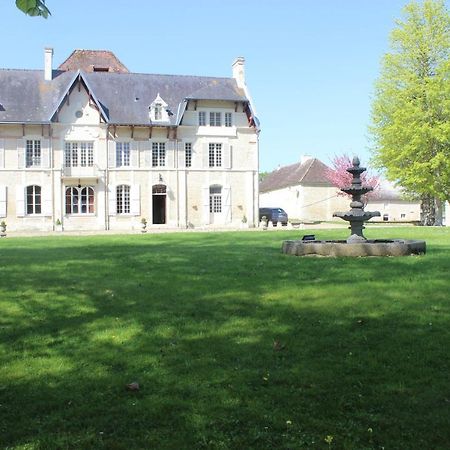 Chateau Du Mesnil Soleil , Gites Et Chambres D'Hotes Damblainville Exteriör bild