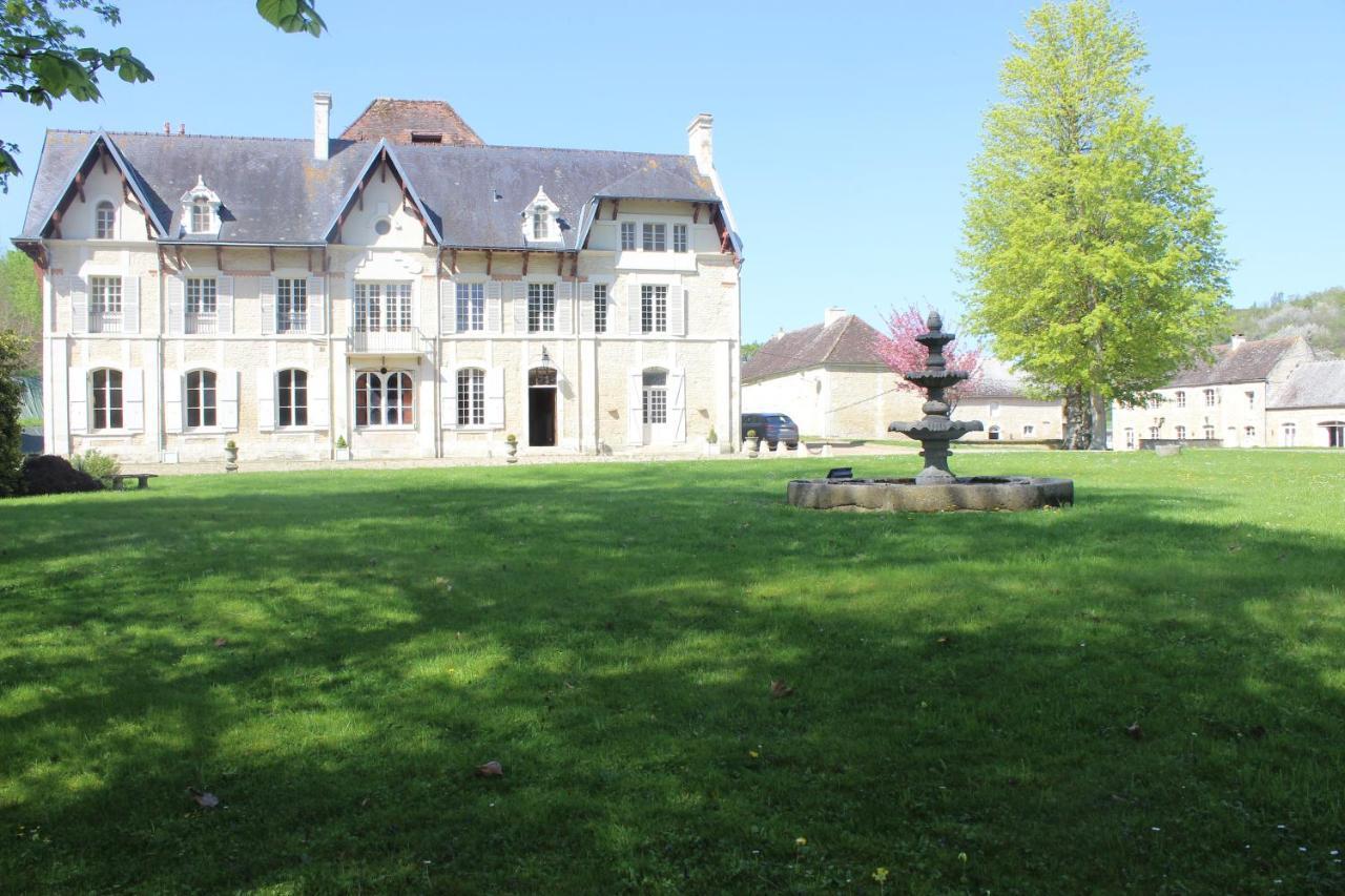 Chateau Du Mesnil Soleil , Gites Et Chambres D'Hotes Damblainville Exteriör bild